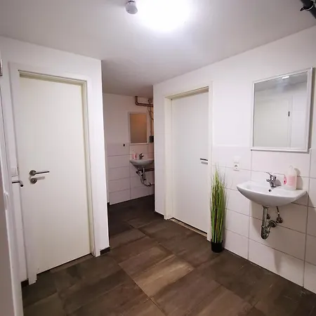 Schwert Souterrain Monteurwohnung Verden 아파트 *